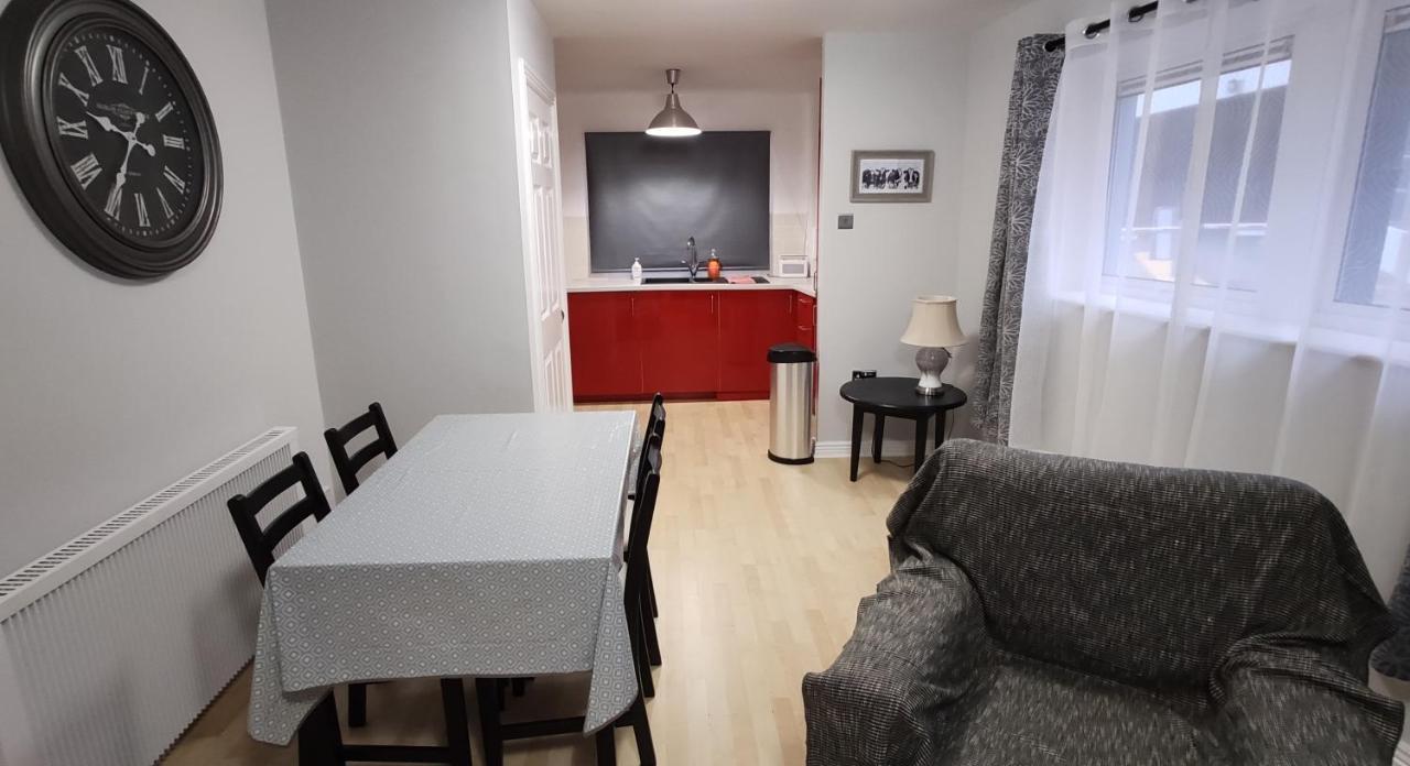 Apartment In The Heart Of Wexford Town Exterior foto